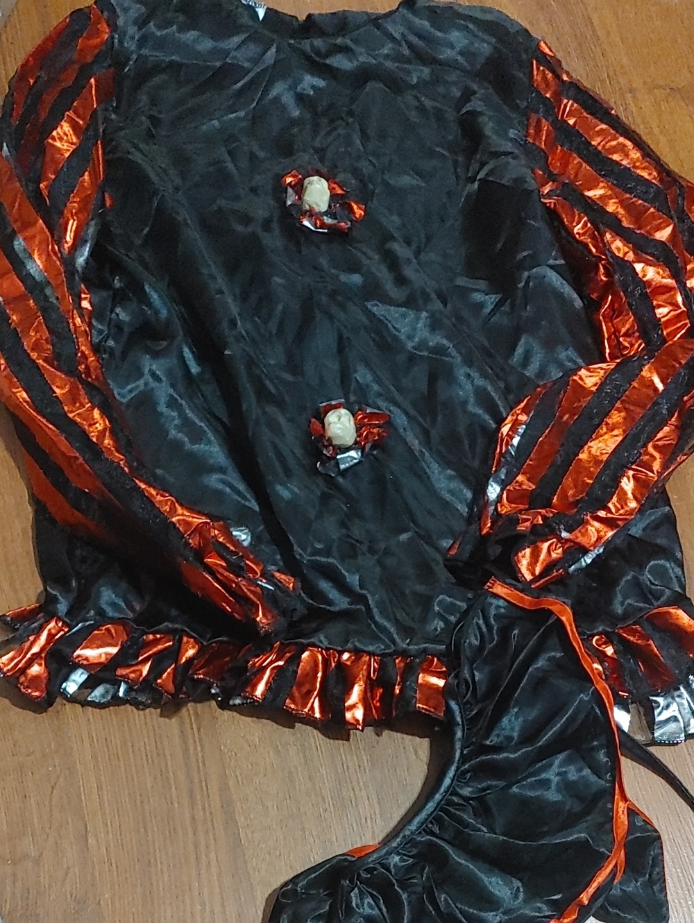 👌Free Add On Halloween Black and Metallic Red Top